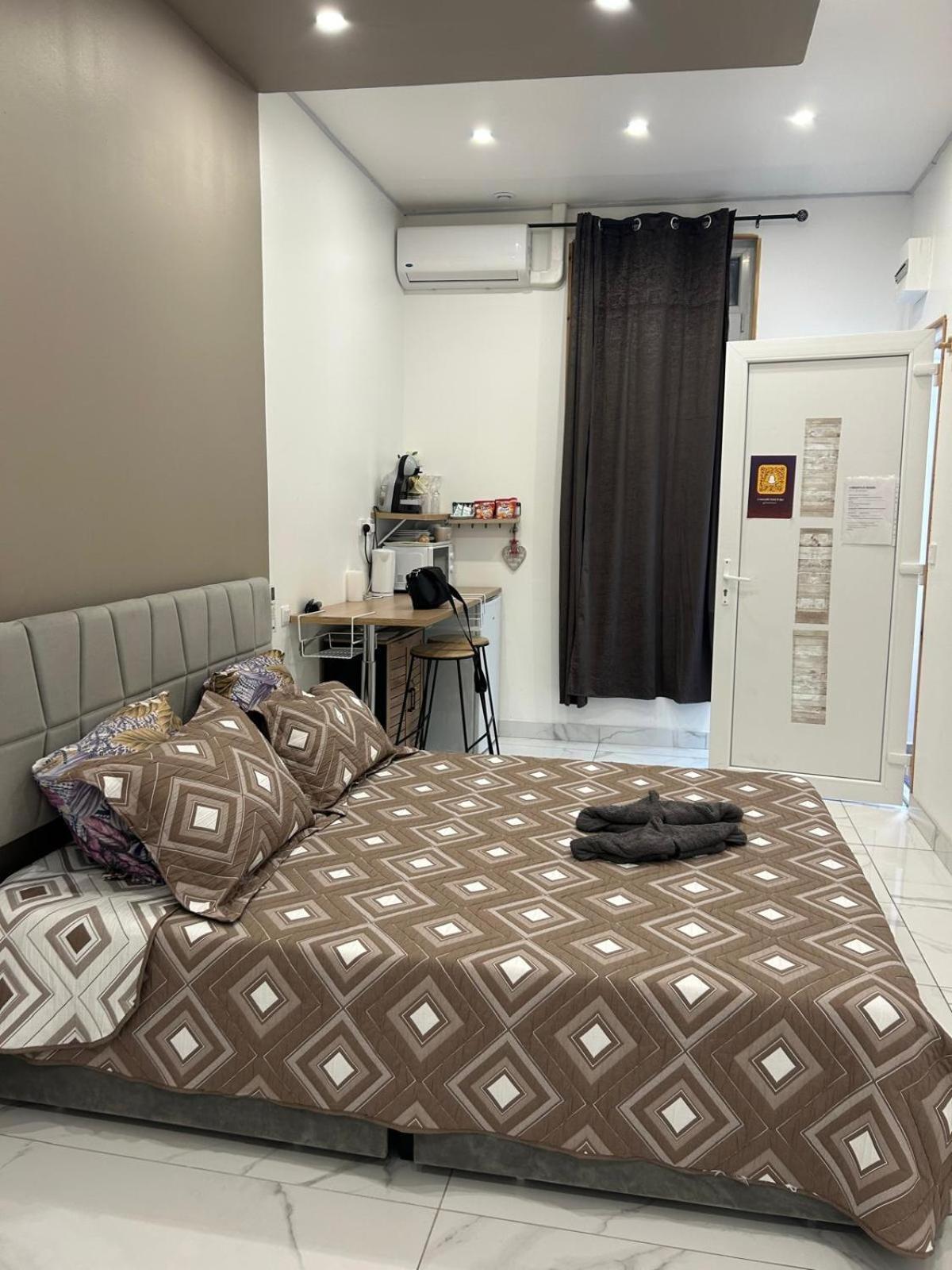 Suite Gold By L Amaryllis I Jacuzzi & Sauna Prive I Centre Beziers Arrivee Autonome Exteriör bild